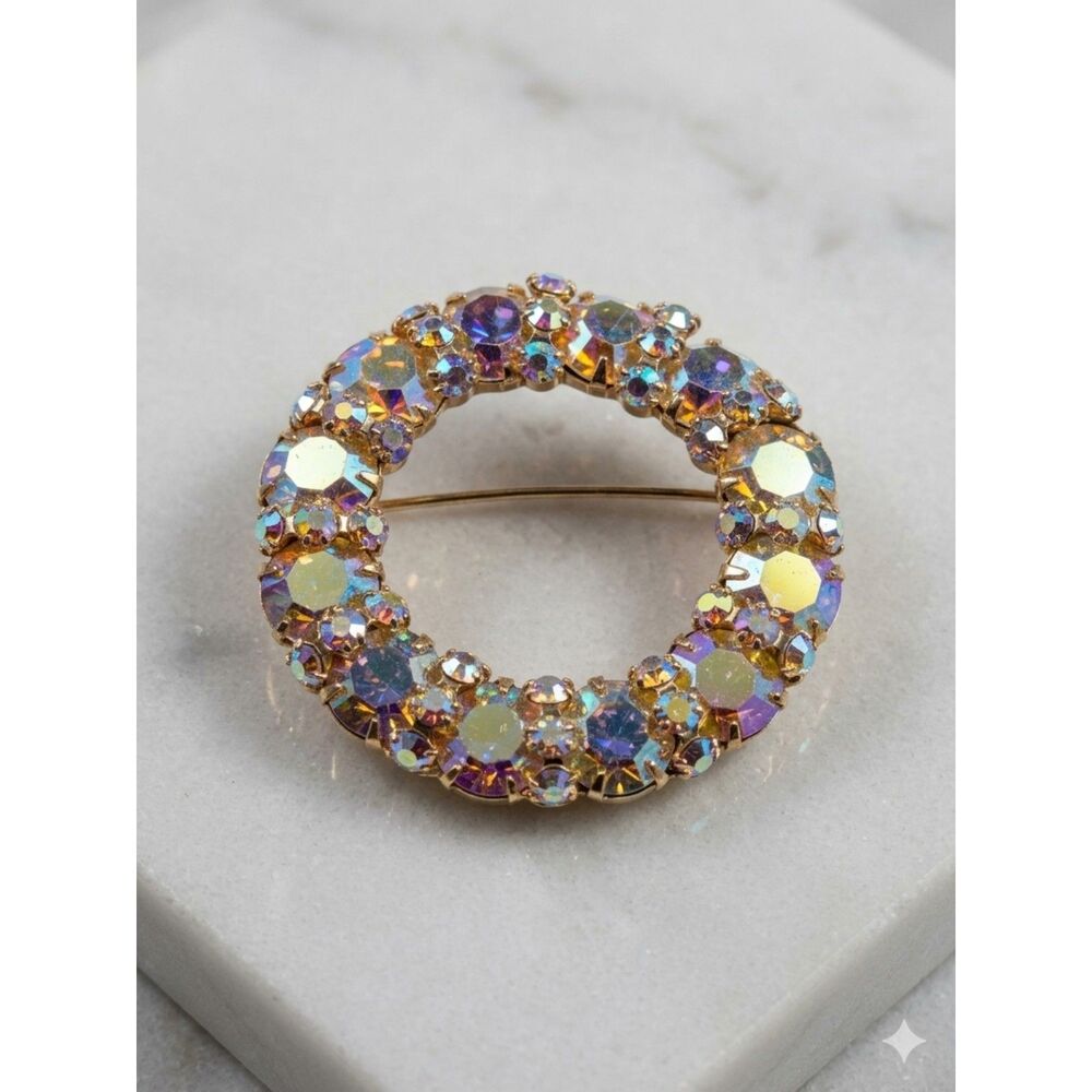 Vintage 1950s Aurora Borealis Rhinestone Wreath Brooch